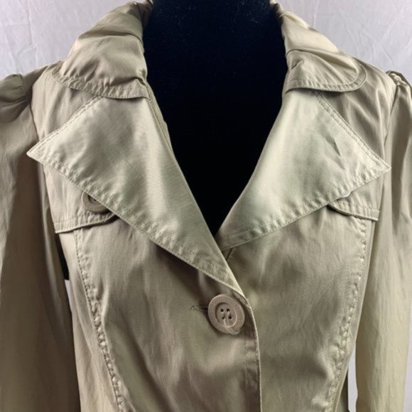 Fall/Spring Olive Colour Crop Jacket - Picture 2 of 4